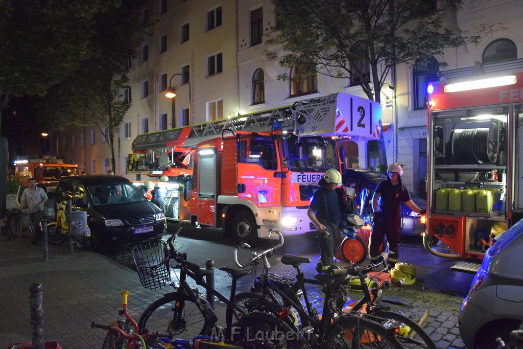 Feuer 2 Y Koeln Neustadt Sued Darmstaedterstr P237.JPG - Miklos Laubert